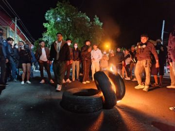 Protestas en varias ciudades exigen auditoría a la segunda vuelta tras la victoria de Rodrigo Paz