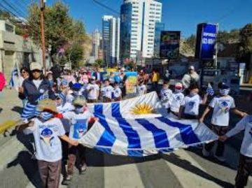 Uruguay felicita a Rodrigo Paz y destaca la «ejemplar» jornada cívica en Bolivia