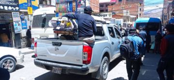 Intendencia de Potosí traslada a comerciantes callejeros a mercados