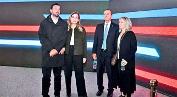 DESAZÓN. Tuto Quiroga y Juan Pablo Velasco, antes de dirigirse a sus seguidores.