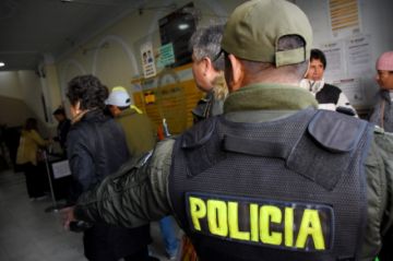 Un diputado electo fue arrestado junto con un falso policía durante el balotaje en El Alto