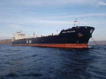 YPFB afirma que inicia descarga de más de 50 millones de litros de gasolina en Arica