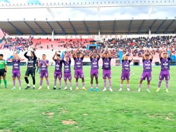 Real golea y pasa a cuartos de final de la Copa Simón Bolívar