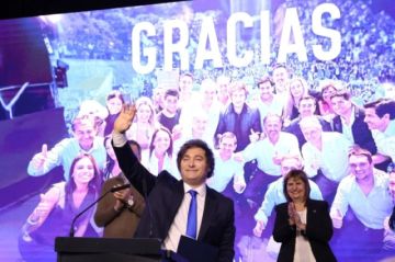 Claves del triunfo del partido de Milei en elecciones legislativas argentinas