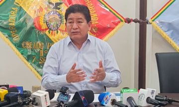 Ministro Montaño observa que la Asamblea ahora aprueba créditos como ‘pipoca’