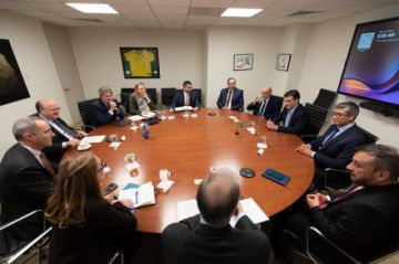 BID recibe a Paz y apunta a un “plan de acompañamiento” de tres etapas ante la crisis