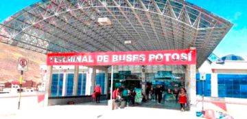 Reduce la salida de buses por falta de combustible 
