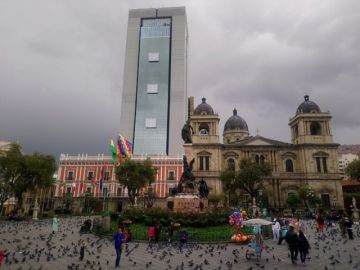 Remozan el Legislativo y la plaza Murillo con miras a la transmisión de mando