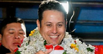 Edmand Lara instruye invitar a las organizaciones sociales al acto de posesión