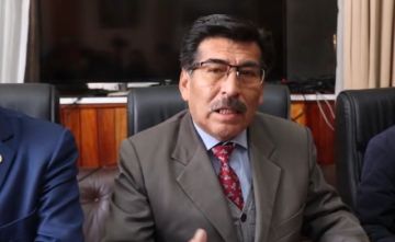 Alcalde Porcel denuncia intereses de dirigentes y concejales que buscan su destitución