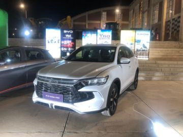 Los BYD son motorizados eléctricos.
