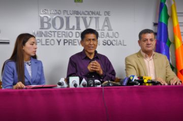 Ministro de Trabajo denuncia que funcionarios renunciaron y no dejaron información