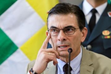 Paz afirma que abrogación del Impuesto a las Grandes Fortunas busca atraer inversiones