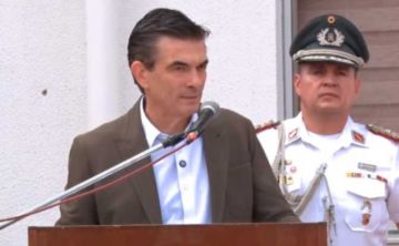 Paz anuncia ‘romper el centralismo’ y promueve la reforma del 50/50