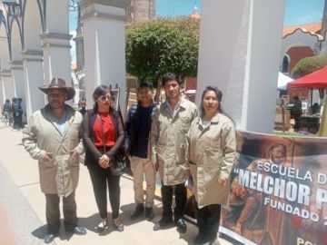 Artes plásticas y dibujo en vivo se acercaron a la población en Potosí 
