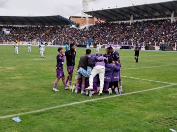Los goles fueron anotados mediante los jugadores Carlos Rueda, Vladimir Castellón (2 tantos) y Harold Reina.