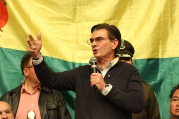 Paz anuncia suspensión de aranceles para tecnología: “No vas a tener que meter teléfonos de contrabando”