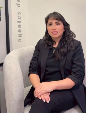 Jefa Académica de la Sede, Dra. Grace Paredes Rodríguez