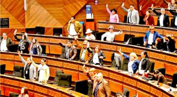 Luz verde para elegir a seis vocales del TSE
