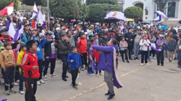 La hinchada en Potosí siguió de cerca el partido