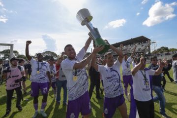 Real Potosí conquista la Copa Simón Bolívar y retorna a primera cuatro años después