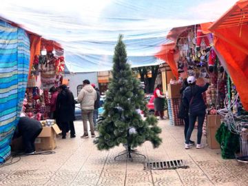 Feria de Navidad en San Bernardo ya expone sus adornos y productos de temporada