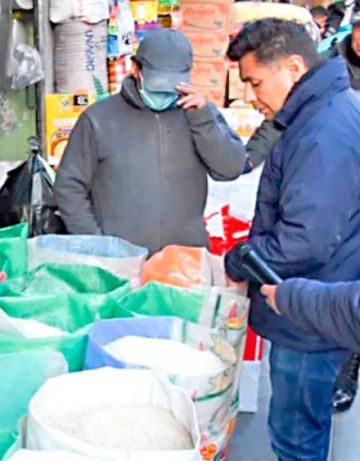 Productores alertan que el contrabando hace caer los precios del arroz
