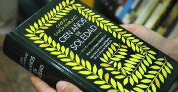 Las escuelas públicas en EEUU prohíben Cien Años de Soledad, junto a otros 4.000 libros