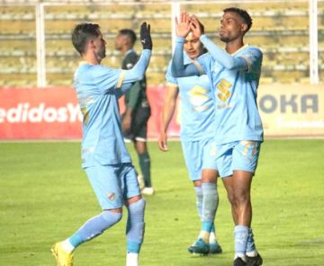 Bolívar golea y se asegura la fase de grupos de la copa