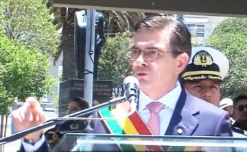 El presidente de Bolivia Rodrigo Paz lamenta los pocos recursos para atender la emergía de desborde del rio Pirai en Santa Cruz