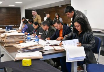 Comisión Mixta evalúa méritos de los postulantes a vocales del TSE