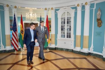 Misión del gobierno de EEUU visita Bolivia para reunirse con empresarios y autoridades