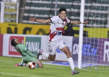 Nacional Potosí aplica un revés al Tigre