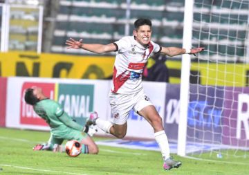 Nacional caza al Tigre y da un paso a la final de la Copa 