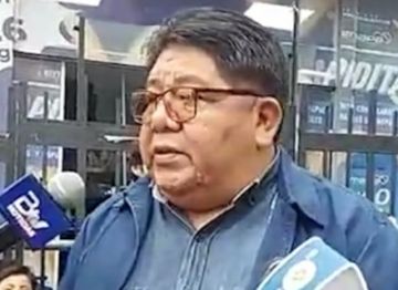 Federación de choferes de La Paz habla de un paro indefinido por ajuste en combustibles
