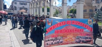 Transporte rechaza decreto y eleva pasaje de 2 a 5 Bolivianos en Potosí
