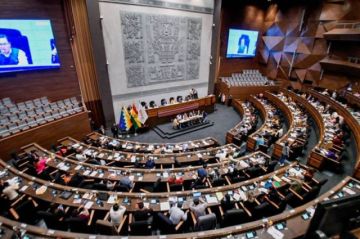 Se reanuda la sesión de la Asamblea en busca de consenso para elegir a los vocales del TSE