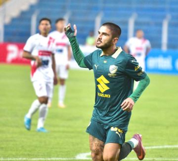 Nacional pierde y se aleja de su primer título