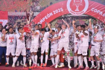 Nacional Potosí gana la Copa, tras humillar a Bolívar en La Paz