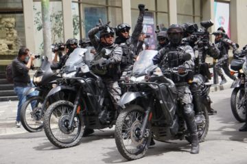 La marcha de la Central Obrera Boliviana (COB) intentó rebasar a la fuerza pública en el intento de ingreso a plaza Murillo