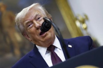 Polémica por la decisión de Trump de cesar a 30 embajadores de carrera
