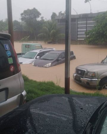 Las inundaciones en Cochabamba y La Paz dejan unas 2.000 familias afectadas