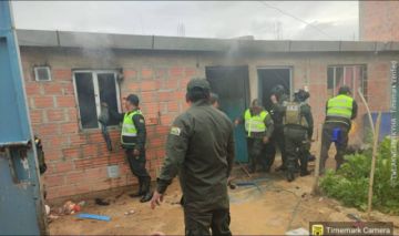 Villazón: Policía controla incendio en vivienda
