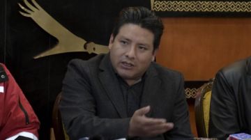 El gobernador de La Paz, Santos Quispe, buscará la reelección en las subnacionales