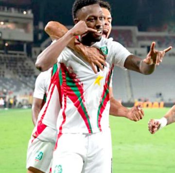 Descartan sanción de FIFA para Surinam