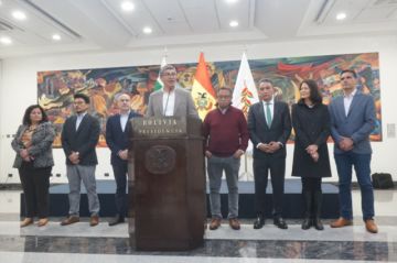 El Gobierno anuncia mesas técnicas y convoca a la COB al diálogo