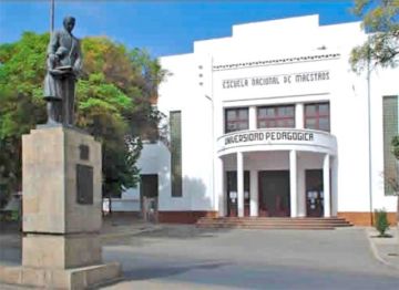 Educación abre convocatoria para las escuelas de maestros