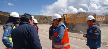 Verifican avances de obras en el proyecto aeropuerto de la ciudad de Potosí