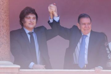 Milei dice que González Urrutia debe asumir la presidencia de Venezuela