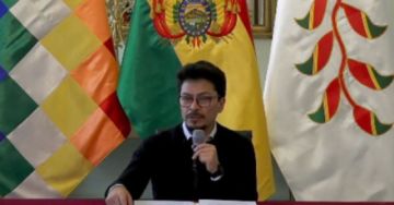 Gobierno aclara salida de delegación venezolana y anuncia revisión migratoria de ciudadanos de ese país